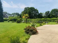 Villa with swimming pool and tennis court near Mer Blanche and Golf de Benodet Hotels in Benodet