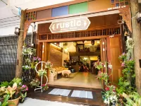 Rustic Guest House Hotel dekat Warorot Market
