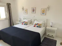 2 bed/2 bathroom apartment on the desirable Monte Dourado complex close to beach