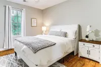 Walk to Dtwn Woodstock: Modern Home w/ Patio! - 4-Star