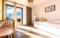 150m2 4 bedroom family home located in San gavino 10min from figari Hotel di Figari