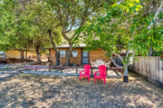 Lakefront Cabin on Silverado Beach