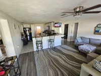 4-bedroom house in charming Englewood with WiFi, AC. Relax and unwind