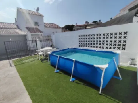 Casita moderna vacacional en roses