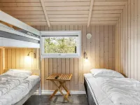 "Svenny" - 800m from the Sea - Bathtub