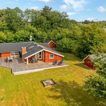 "Thurir" - 4km from the Sea