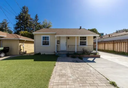 @ Marbella Lane - Convenient Home in Sunnyvale Отели рядом со станцией Станция Sunnyvale Caltrain