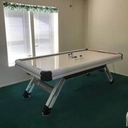 Lounge On The Lake In Privacy/Fly-in Friendly