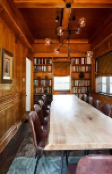 Apt2@EdenBrae - Walkable Southern Gothic Mansion