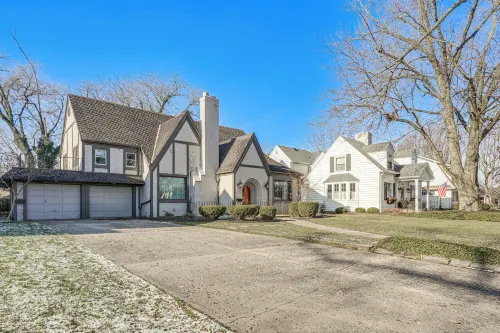 Historic Auburn Home w/ Theater & Yard! - parking