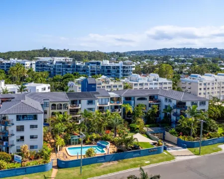 Kalua Holiday Apartments Hotels in Maroochydore