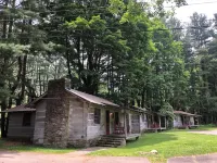 Cabin 11 - Tranquility in Pioneer Village, The Great Smoky Mountains, NC