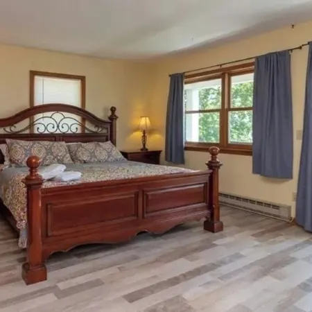 Lakefront Home in the heart of Seneca Lake Wine Trail