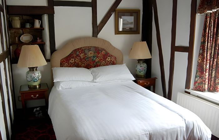 Dun Cow Inn