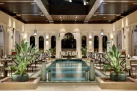 Regnum The Crown - Beach resorts