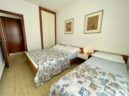 Apartment for Five with Balcony - Huoneistot