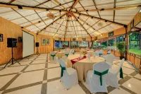 Safari Resort - breakfast