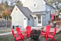 Family-Friendly Lakewood Home 4BR, Full Kitchen & Yard!