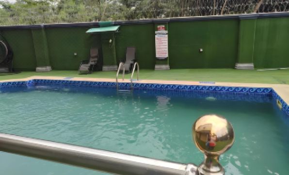 Candellux Imperial Hotel and Suites - Housity