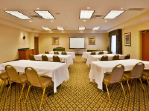 Holiday Inn Express & Suites LAKE OKEECHOBEE by IHG Hotels in Okeechobee