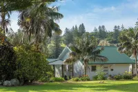 Poinciana Cottages