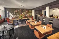 Hotel Lion d'Or - breakfast