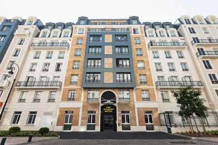 The Social Hub Paris La Défense