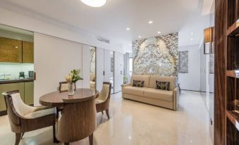 Milan Royal Suites & Luxury Apartments