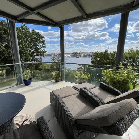 Wohlfühl-wohnung mit Ausblick! Ihr Idealer Ausgangspunkt für den Ostsee-urlaub