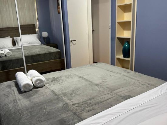 Stylish home with ducted AC to stay in Sydney area