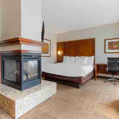 Lift Bridge Lodge, Ascend Hotel Collection Rooms