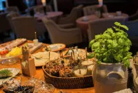 Park Hotel & Vinbar - breakfast
