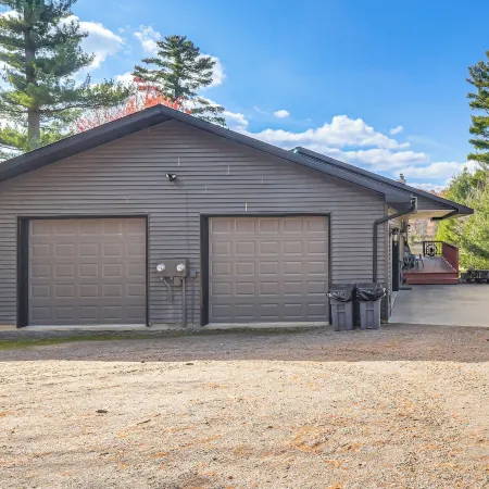 Lake Arbutus Escape! Game Room, Dock and Fire Pit