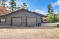 Lake Arbutus! Game Room, Hot Tub and Pontoon! -  Privatzimmer
