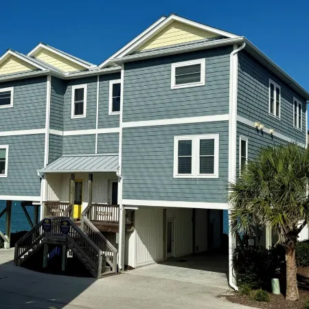 Best Views on the Island! Ocean, Waterfront, Boat Dock, Elevator, Pool, Fish!