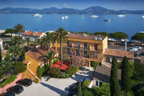 拉城堡莊園都港飯店