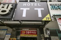 Changwon Sangnam-Dong Hotel T.T
