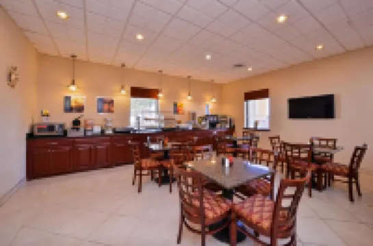 北門貝斯特韋斯特酒店