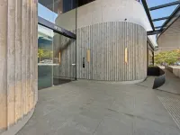 Luxe 2-Bed Inner-City Abode with Alfresco Dining Hotels in Braddon