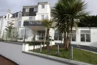 Belgrave Sands Hotel & Spa Hôtels à : 