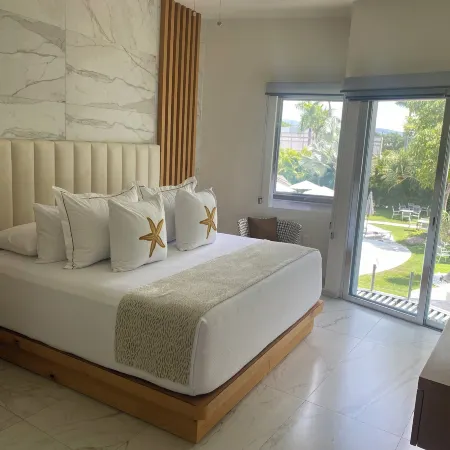Xhiara Hotel