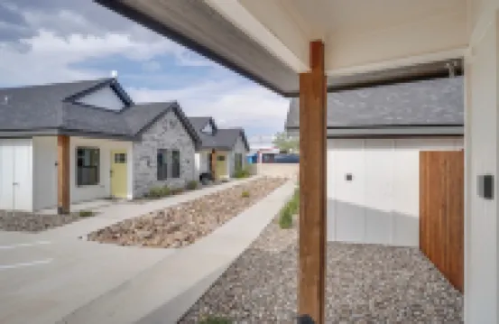 Brand-new Home 2 Mi to Shannon Med Center!