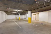 Bright Pasadena Getaway w Patio Near Old Town