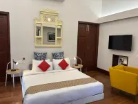 Baron's antiquarian villa فنادق في 