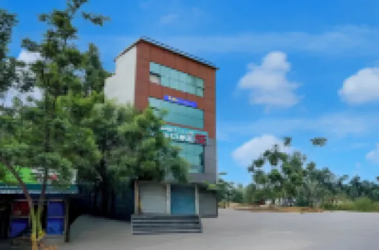 FabHotel Silver Cloud