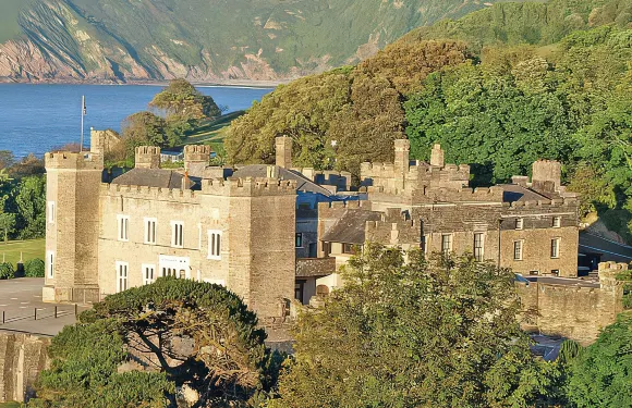 沃特茅斯城堡，鐘樓公寓