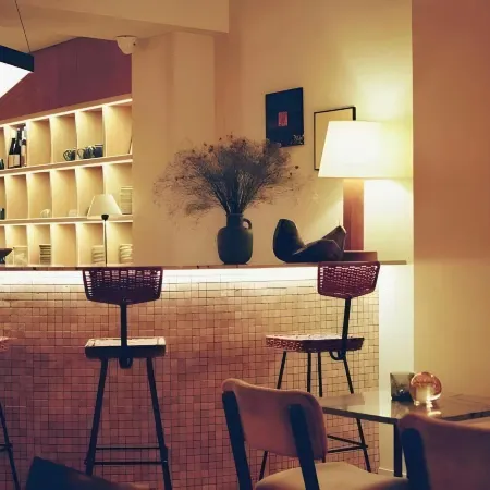 Hotel Habituel Отели рядом с достопримечательностью «Кабаре Фоли-Бержер»