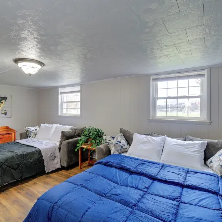 Bluefield Home w/ Covered Deck - Near Parks!