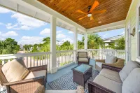 30A Blue Crab Cottage by Panhandle Getaways