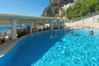 Hotel Weber Ambassador - Pools